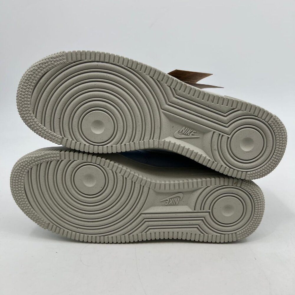 Nike Blue & Gray Air Force 1 ‘07 SE Sneakers | Size 8 - Picture 5 of 10